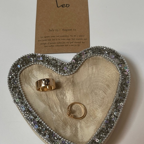 Bran New Leo ♌️ 2PCS Rings - Picture 7 of 8